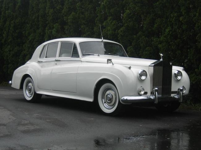 Transportation Tuesday ft. Vintage Sedans